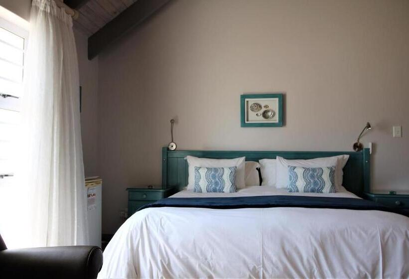 Номер Deluxe с Балконом, Baywatch Guest House