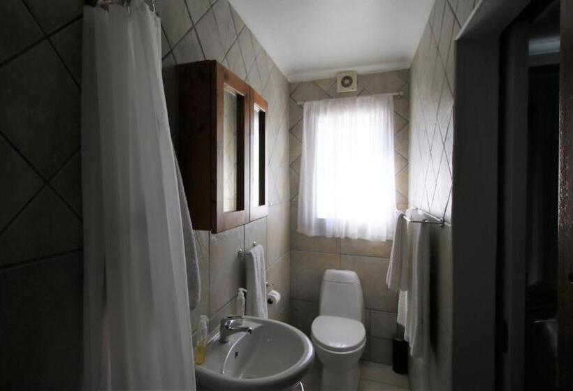Номер Стандарт, Baywatch Guest House