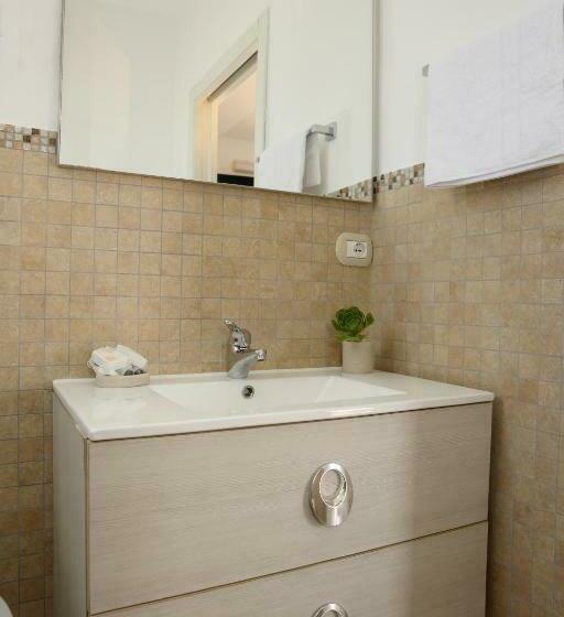 标准间, Corte Rondine B&b