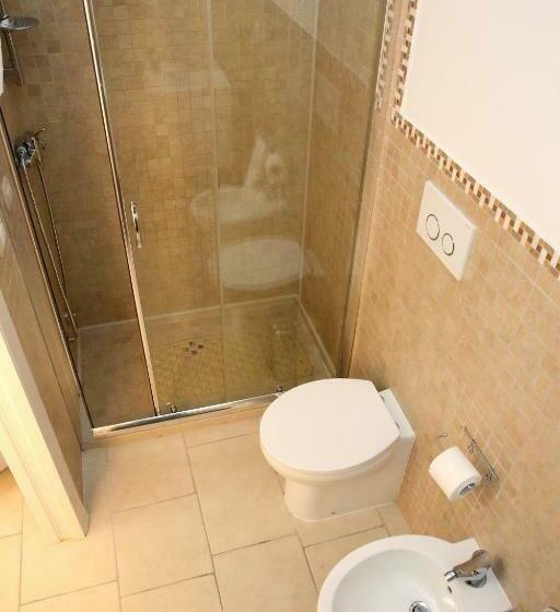 经济房, Corte Rondine B&b