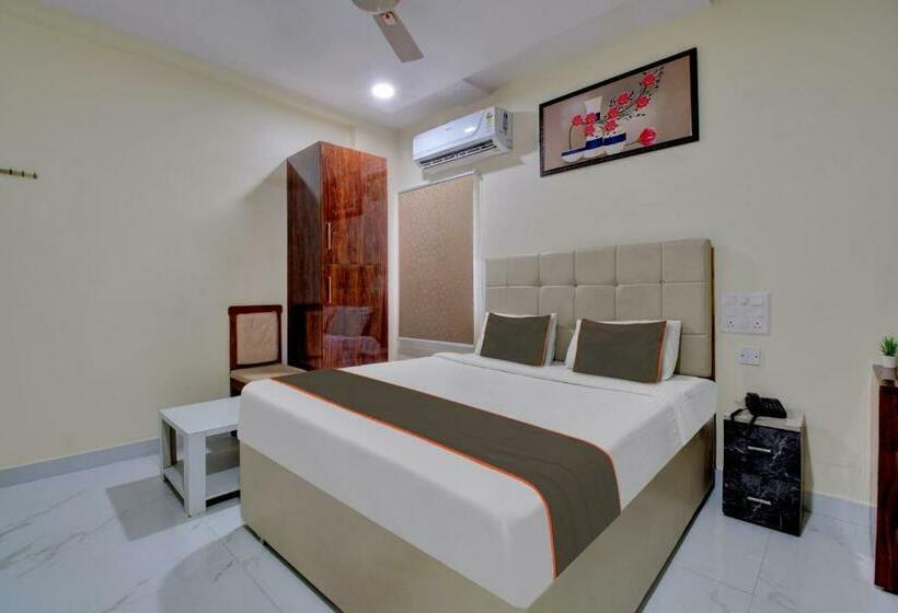 Трехместный Номер Классика, Collection O Hotel Mango Tree