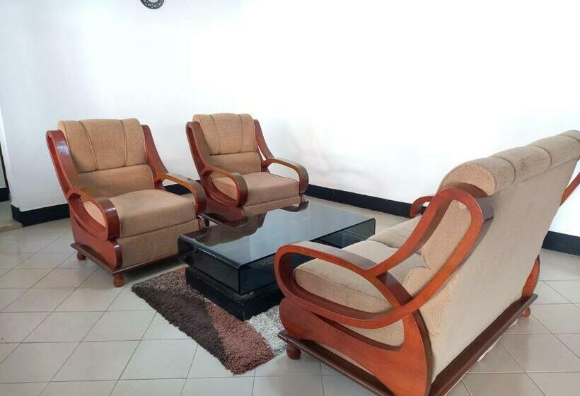 اتاق استاندارد با چشم‌انداز استخر, Didas Villa