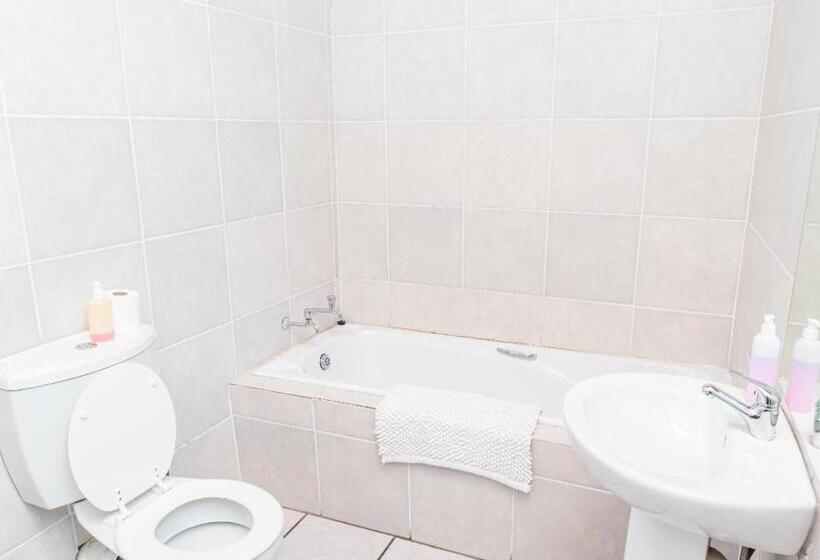 اتاق استاندارد, 7a Jameson Guesthouse