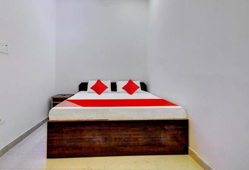Трехместный Номер Классика, Oyo Flagship Highway Suites