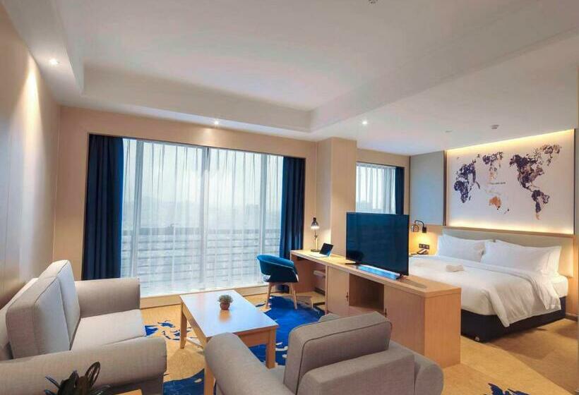 سوییت با چشم‌انداز کوه, Kyriad Marvelous Hotel Zhongshan South District Conference Centre