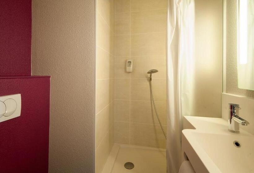 Апартаменты 2 Спальни, B&b Hotel Lyon Caluire Cité Internationale