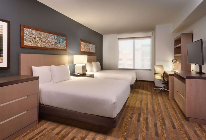 Suite Pat Queen, Hyatt House At Anaheim Resort/convention Center
