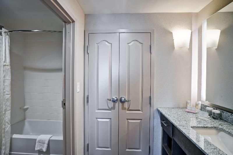 Люкс 2 Спальни, Staybridge Suites Tomball, An Ihg