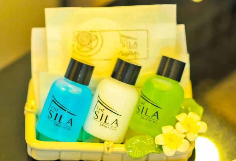 اتاق لوکس, The Sila