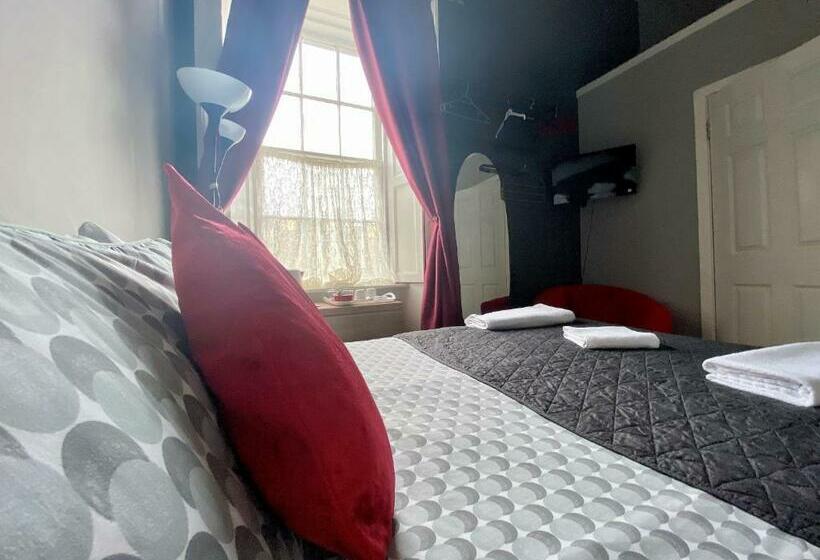 Номер Стандарт, 16 Pilrig Guest House