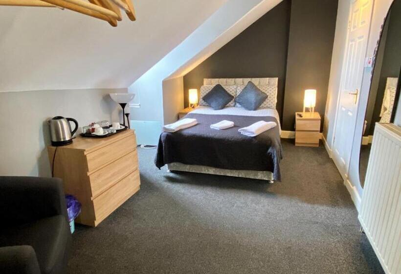 Номер Стандарт, 16 Pilrig Guest House