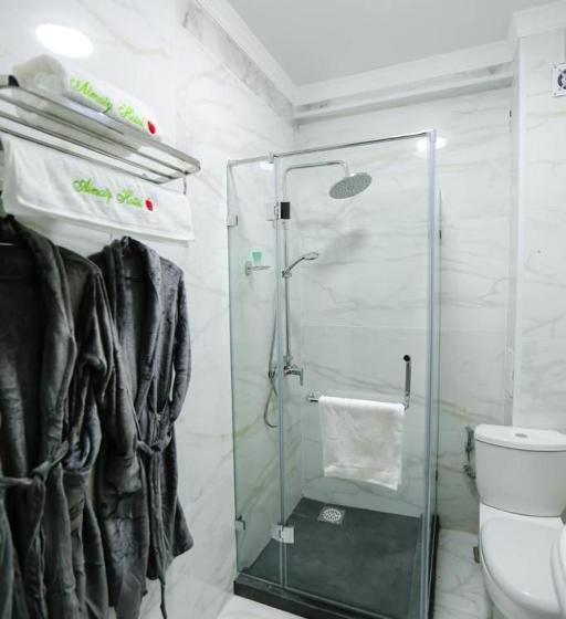 اتاق لوکس سه تخته, Almaty City