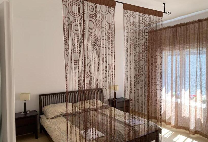 Семейный Номер, Peter S Apartments Siófok