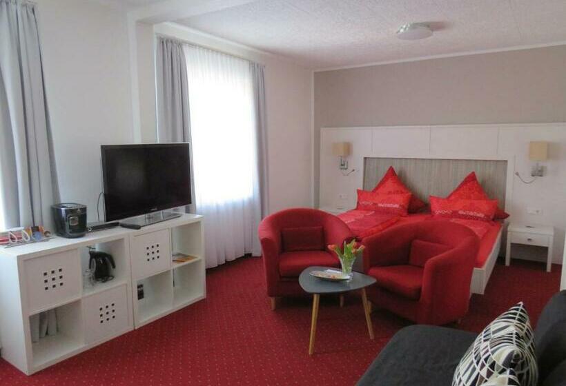 Номер Стандарт Вид на Сад, Pension Haus Talblick Edersee