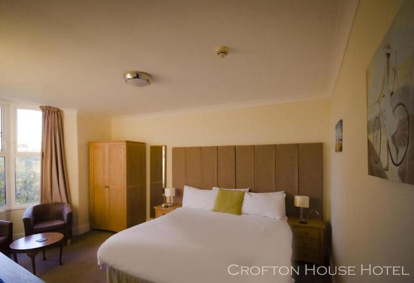 Люкс, Crofton House