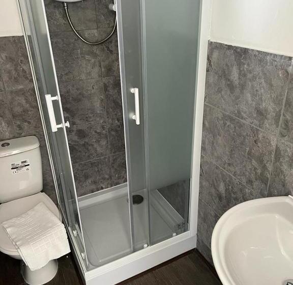 Номер Basic, Crofton House
