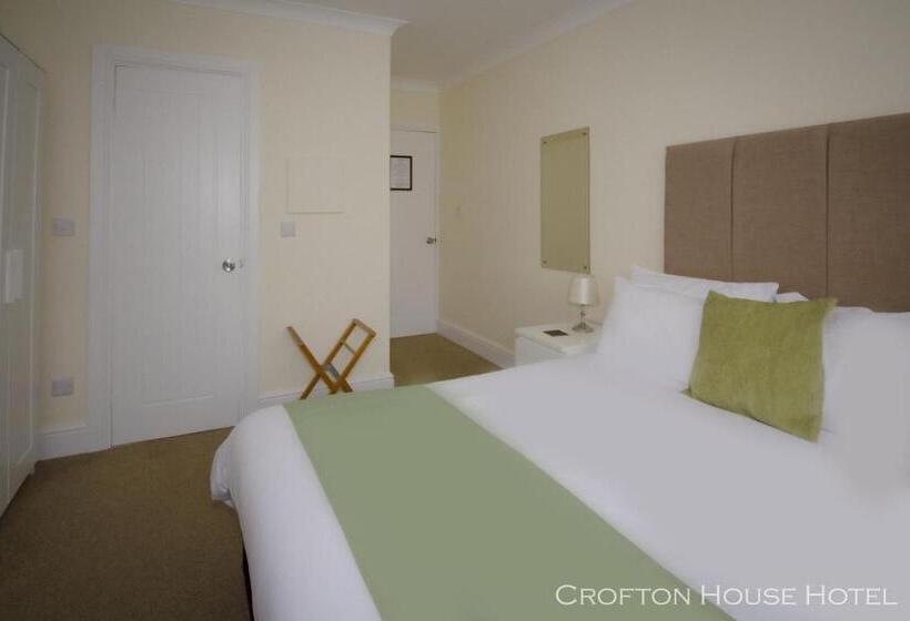 Номер Стандарт, Crofton House