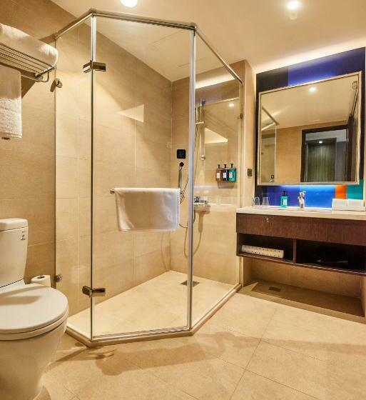 اتاق استاندارد, Holiday Inn Express Kaohsiung Love River, An Ihg