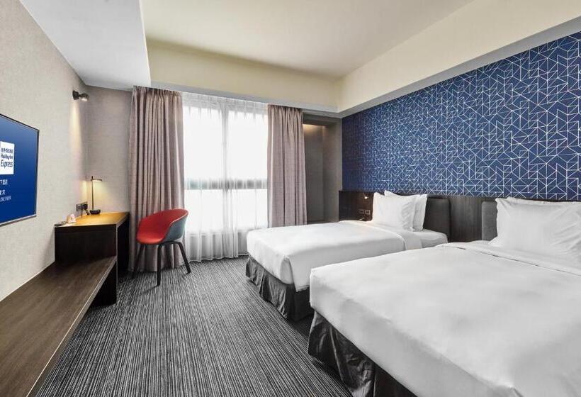 اتاق استاندارد برای معلولان, Holiday Inn Express Kaohsiung Love River, An Ihg