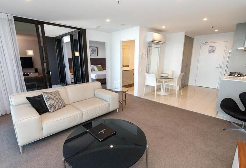 2 Bedroom Apartment with Views, Rhapsody Resort   Official