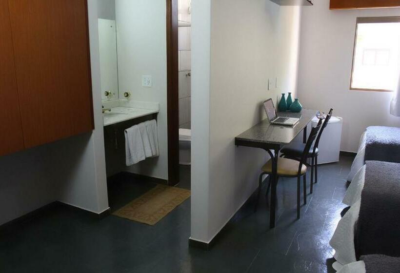 Quarto Triplo Estandar, Arq Inn