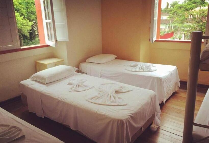 Четырехместный Номер Стандарт, Nhundiaquara Hotel E Restaurante