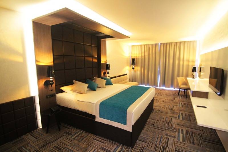 اتاق لوکس سه تخته, Hills Sarajevo Congress & Thermal Spa Resort