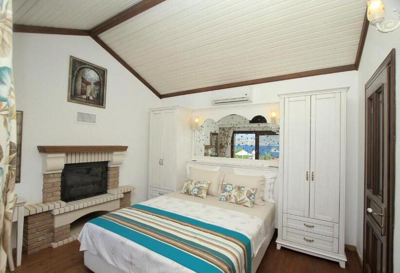 Standard Room Sea View with Balcony, Badem Tatil Evi