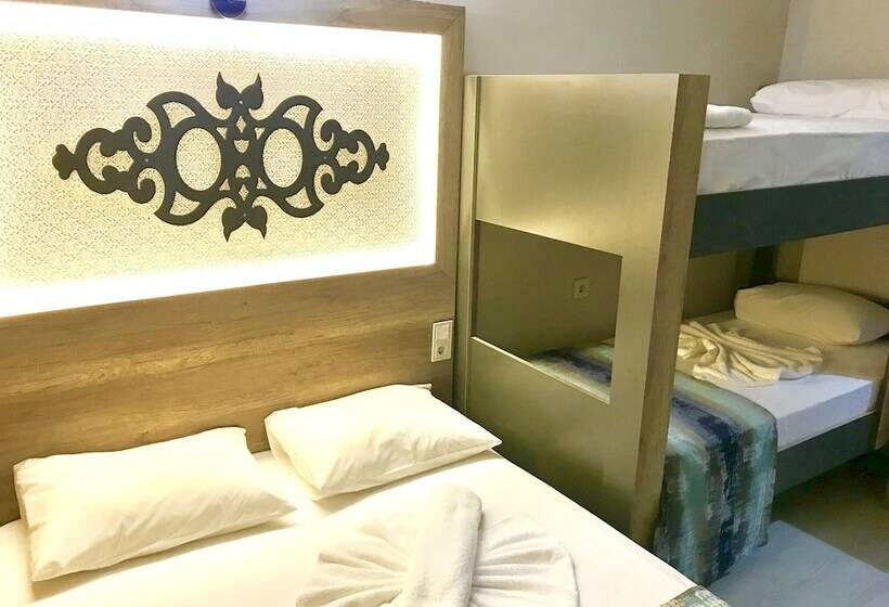 اتاق خانوادگی, Star Palace