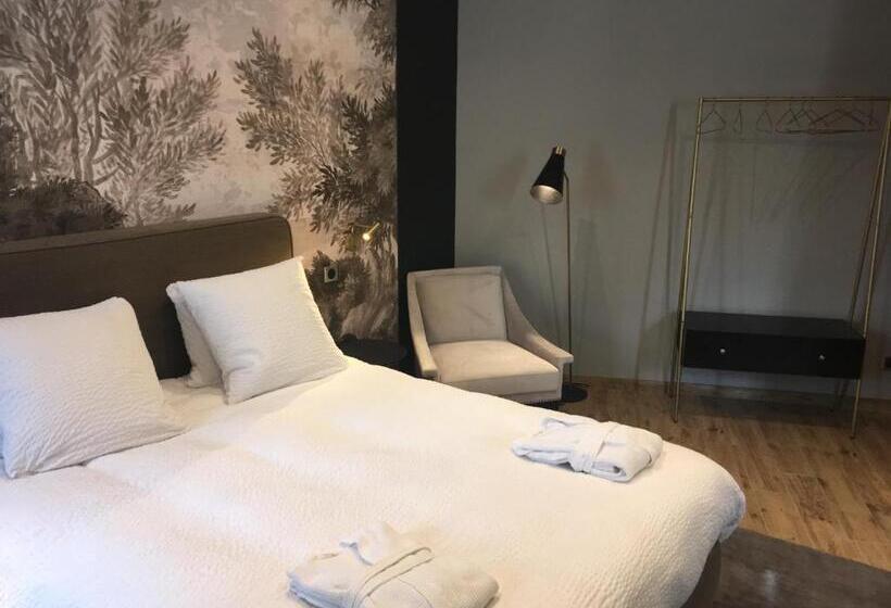 اتاق لوکس با چشم‌انداز, Le Château D'hermonville B&b / Chambres D'hôtes
