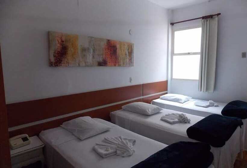 Номер Стандарт Трехместный, Mova Hotel D Oeste   Localizado Em Frente A Praça Principal Da Cidade, Na área Central   Pé Na Praça