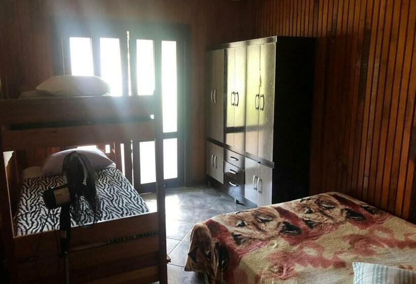 Номер Стандарт с Террасой, Magia Do Mar Hostel