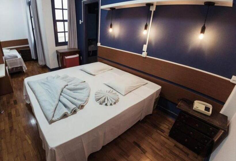 Номер Стандарт Трехместный, Mova Hotel D Oeste   Localizado Em Frente A Praça Principal Da Cidade, Na área Central   Pé Na Praça