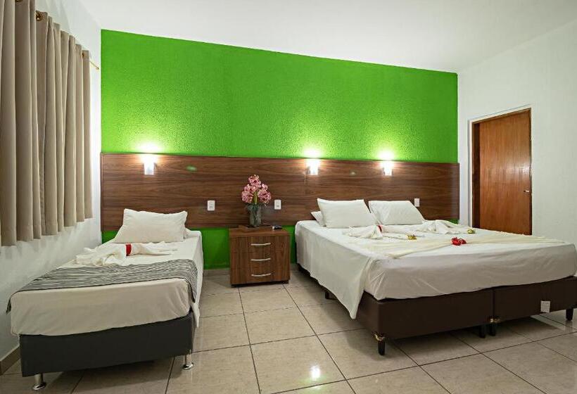 غرفة ديلوكس رباعية, Santa Eliza Eco Resort