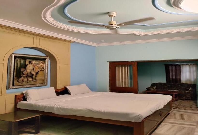 Трехместный Номер Классика, Flagship Green Valley Inn