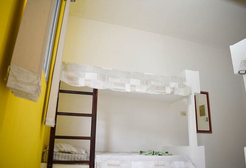 Quarto Economy, Marina Clube De Pesca