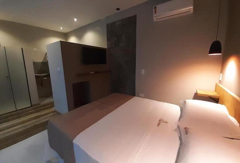Quarto Deluxe, Pousada Recanto El Shadday