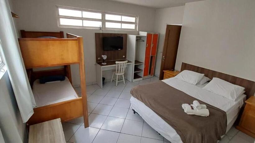 스위트, Floripa Hostel