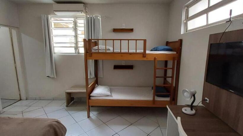 スイート, Floripa Hostel