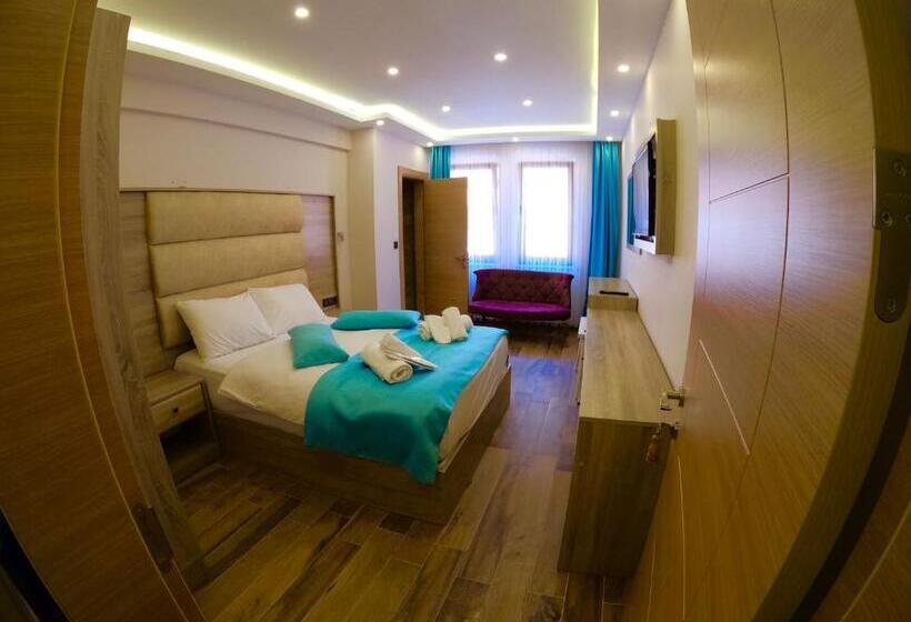 디럭스 룸, Danis Motel