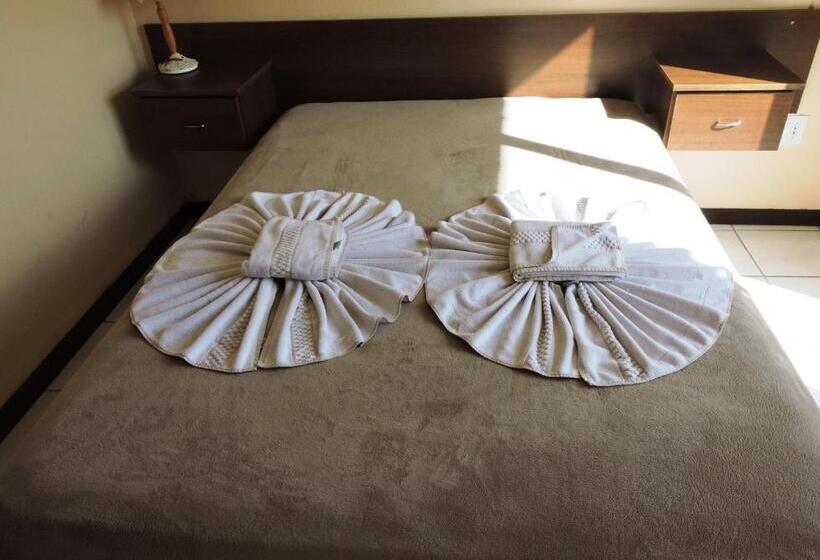 اتاق استاندارد چهار تخته, Bombinhas Palace