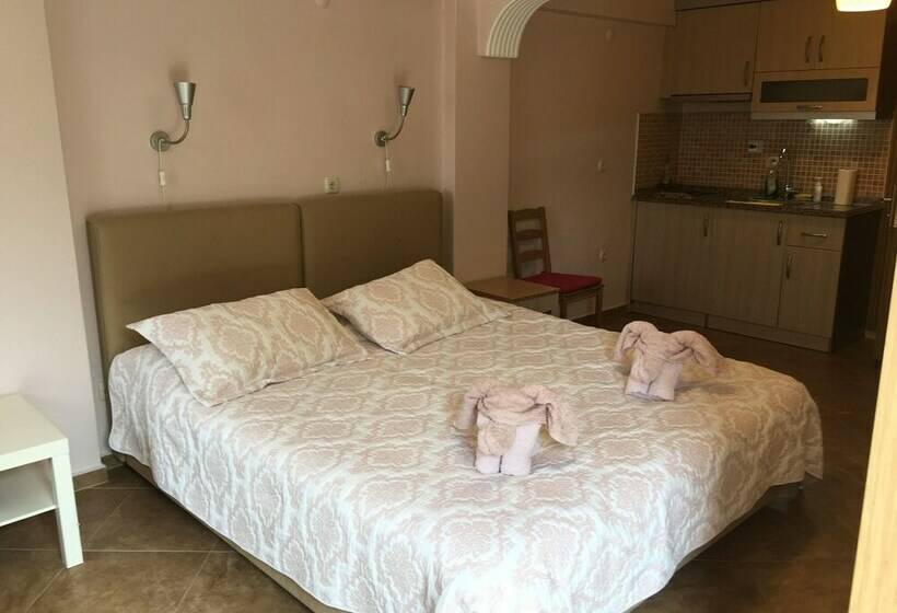 Номер Стандарт, Natureland Efes Pension