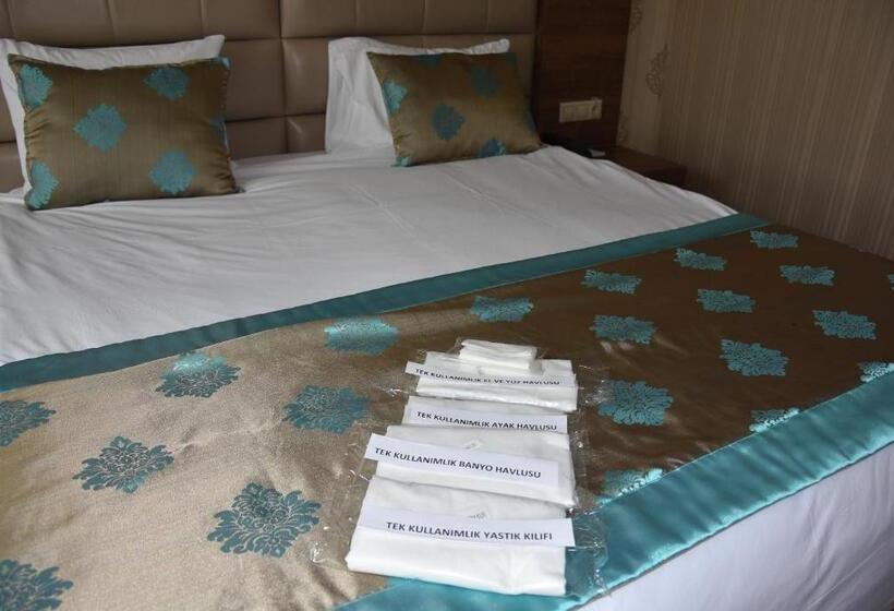 Номер Стандарт Трехместный, Royal Hotel Inegol