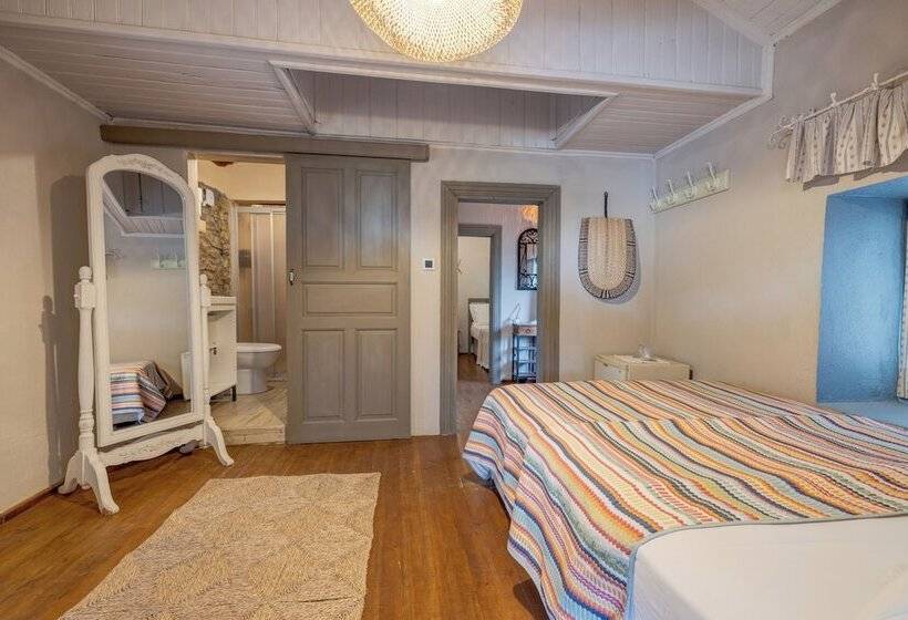 اتاق خانوادگی, Aral Tatil Ciftligi