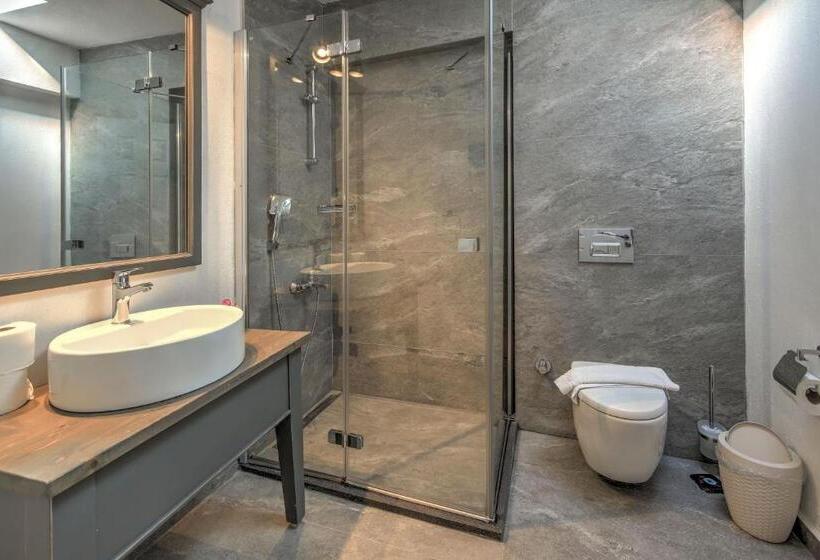 Номер Стандарт Трехместный, Kefi Beach & Suites