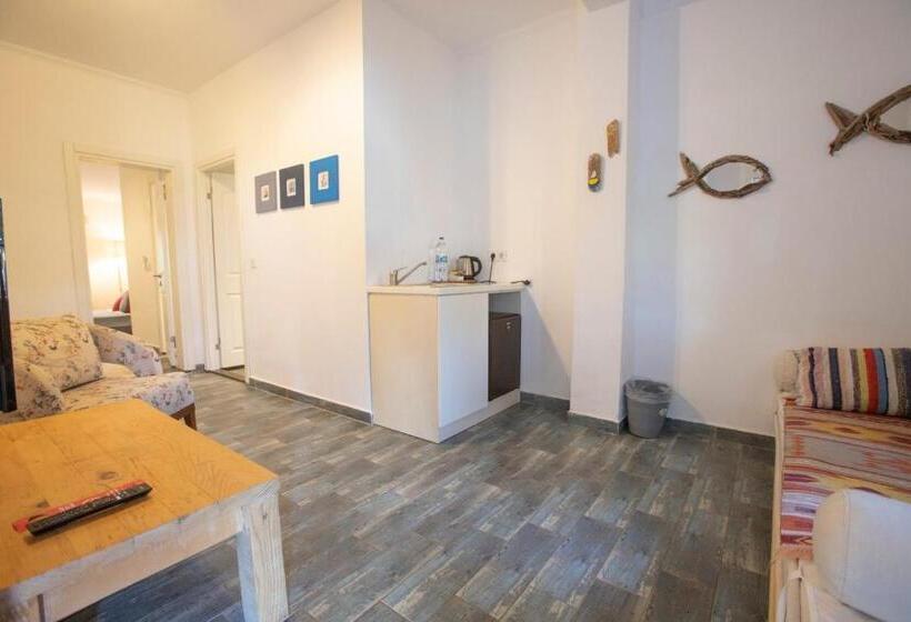 Семейный Номер, Kefi Beach & Suites