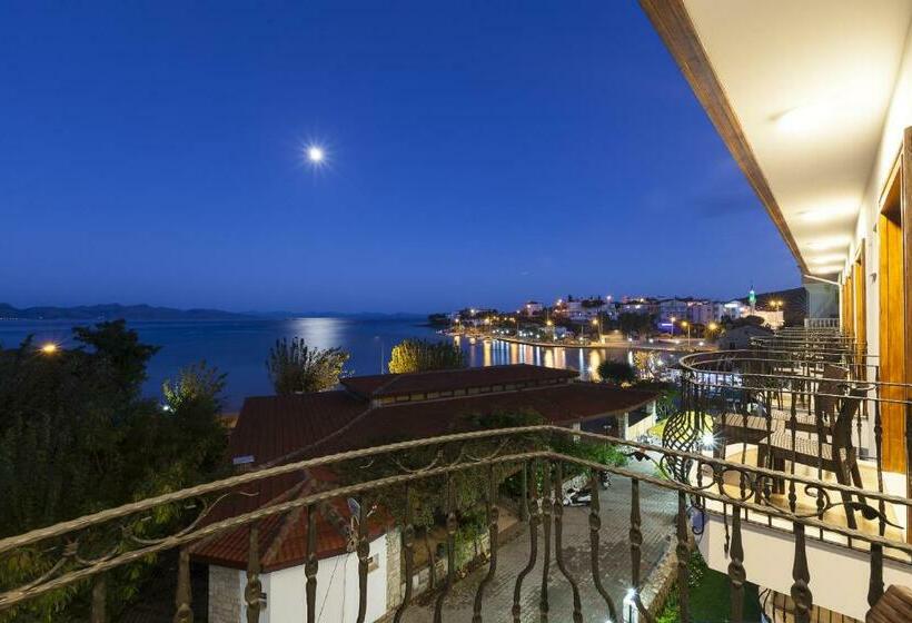 海景标准间带阳台, Kumluk Otel