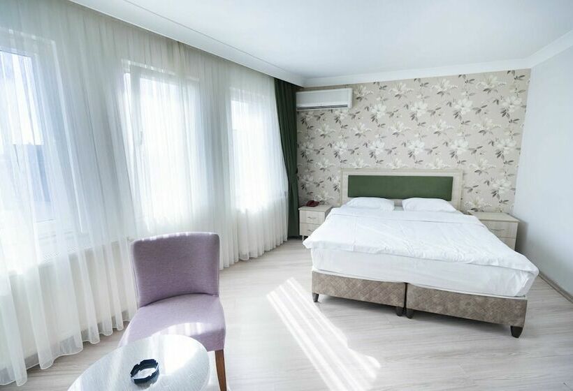 Номер Deluxe, Libiza