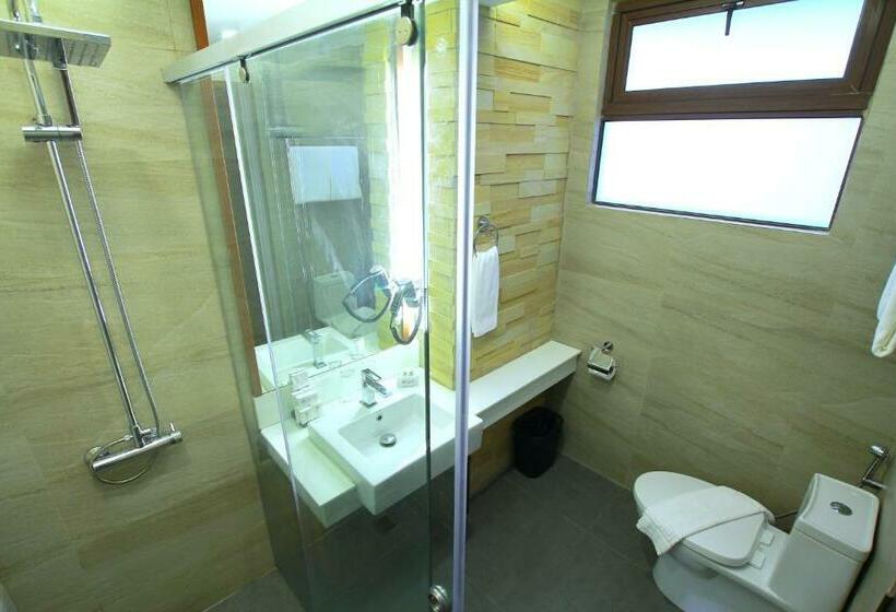 Номер Deluxe, Grand Sierra Pines Baguio