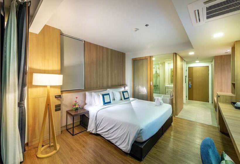 استودیو استاندارد با چشم‌انداز استخر, Plaai Prime Hotel Rayong Sha Extra Plus